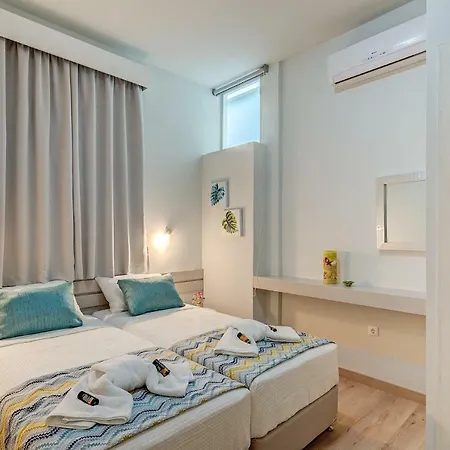 Grande Casa 1926 Apartman Hriszí Aktí Haniá